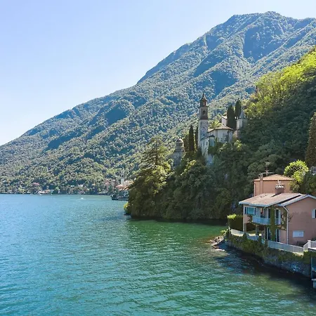 Villa A Lago *